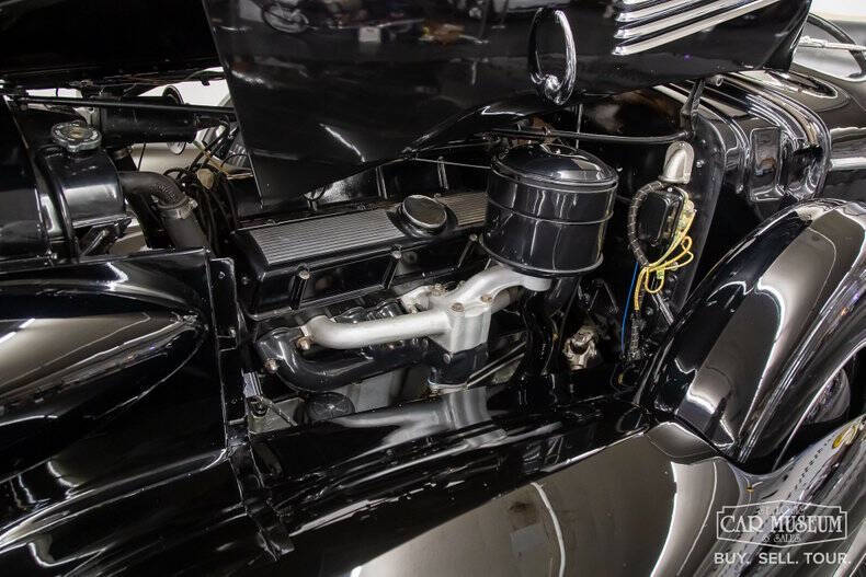 1937 Cadillac Series 85