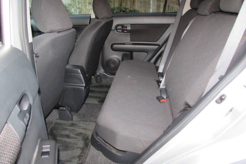 2010 Scion xB Base photo 23