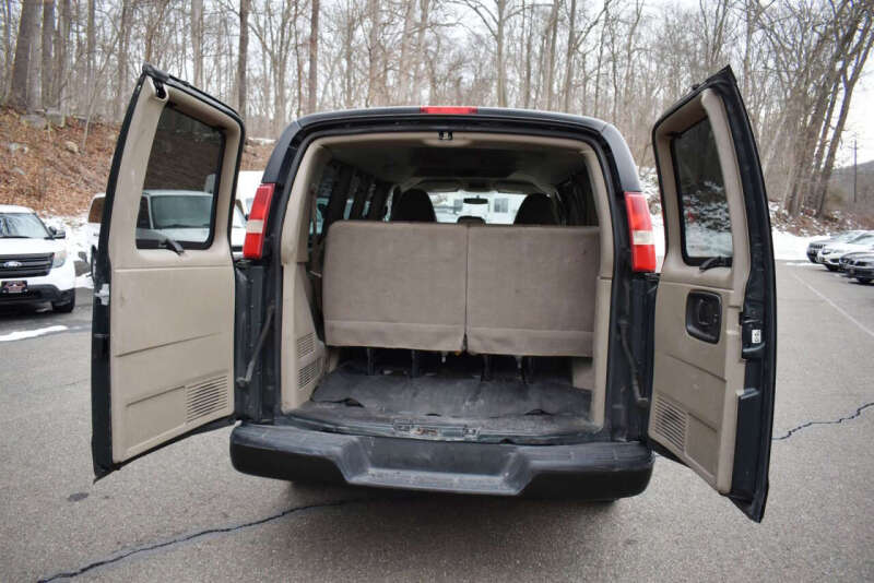 2012 GMC Savana LS 2500