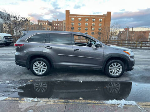 2014 Toyota Highlander for sale at BLS AUTO SALES LLC in Bronx NY