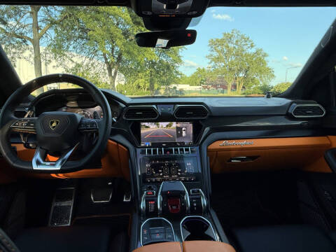 2022 Lamborghini Urus