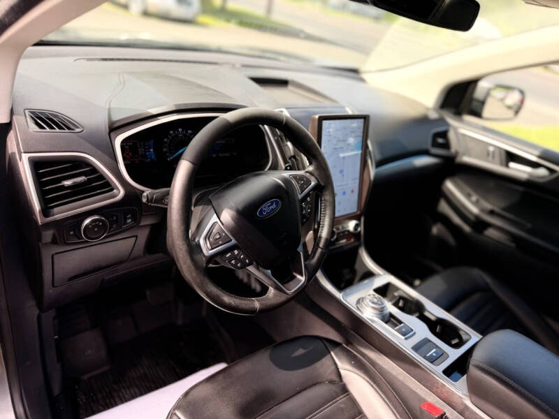 2021 Ford Edge SEL
