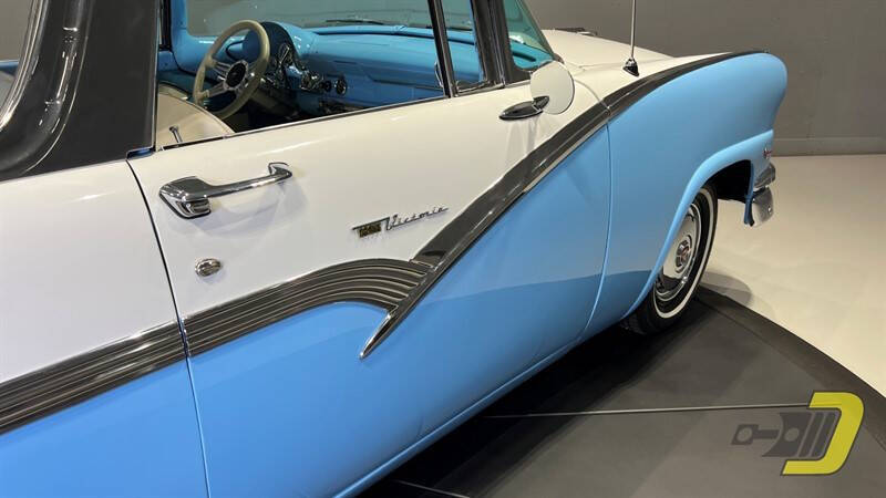1956 Ford Crown Victoria