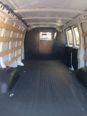 2023 GMC Savana 2500