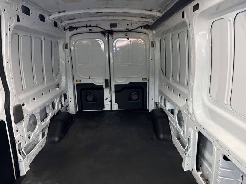 2023 Ford Transit