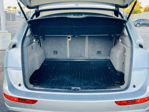 2011 Audi Q5 2.0T quattro Premium Plus