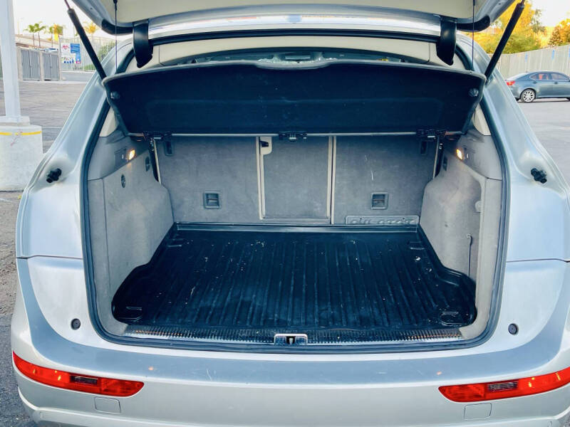 2011 Audi Q5 2.0T quattro Premium Plus