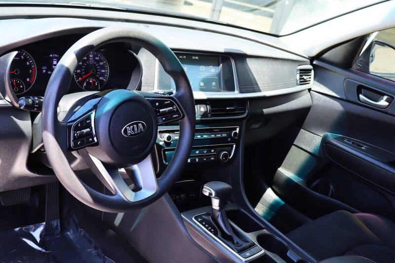 2020 Kia Optima LX
