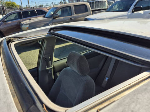 2003 Toyota Camry LE