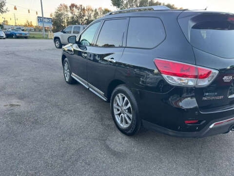 2013 Nissan Pathfinder SL