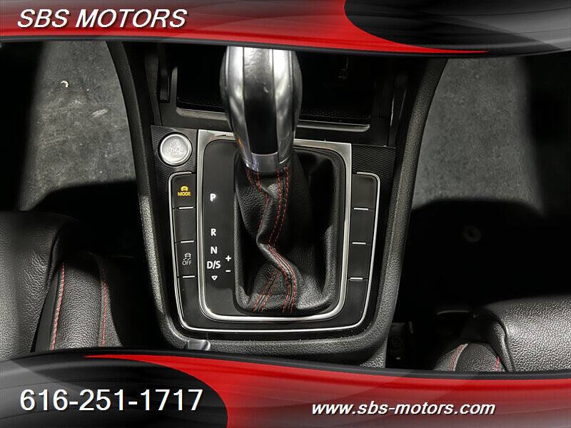 2017 Volkswagen Golf GTI SE