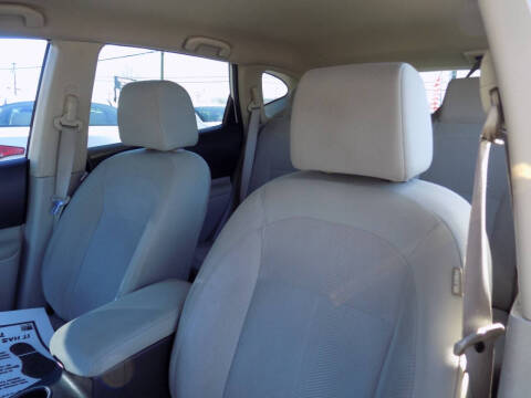 2015 Nissan Rogue Select S