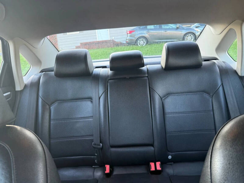 2016 Volkswagen Passat