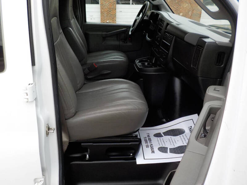 2020 Chevrolet Express 2500