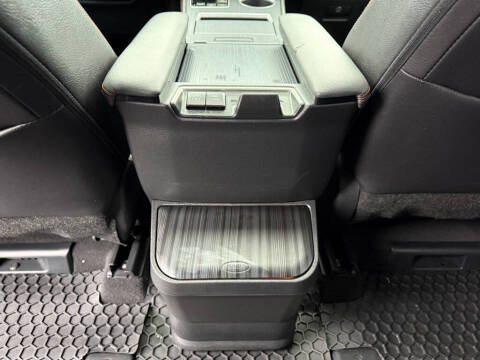 2022 Toyota Sienna XSE 7-Passenger