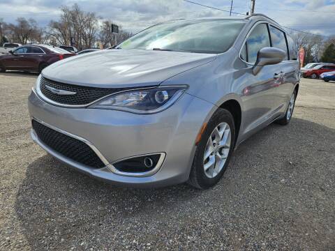 2018 Chrysler Pacifica for sale at Canyon View Auto Sales in Cedar City UT