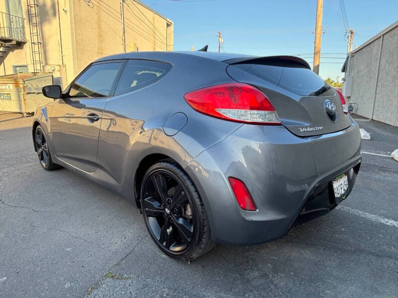 2017 Hyundai Veloster Value Edition