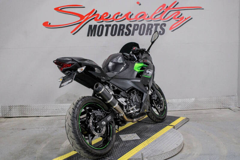 2023 Kawasaki Ninja 400