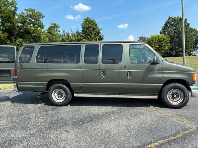 2002 Ford E-Series