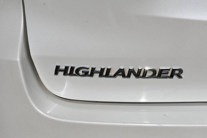 2017 Toyota Highlander LE