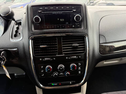 2013 Dodge Grand Caravan SE