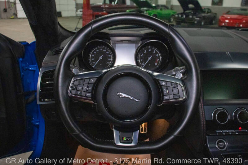 2020 Jaguar F-TYPE R