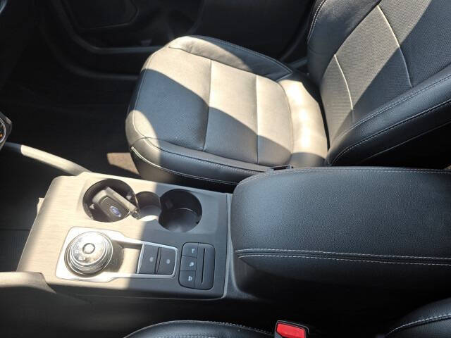 2020 Ford Escape Hybrid Titanium