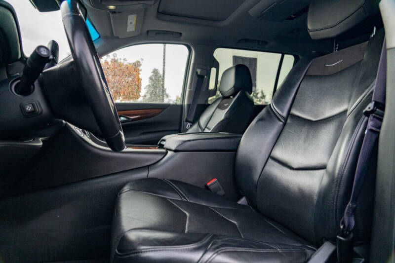 2015 Cadillac Escalade ESV Premium