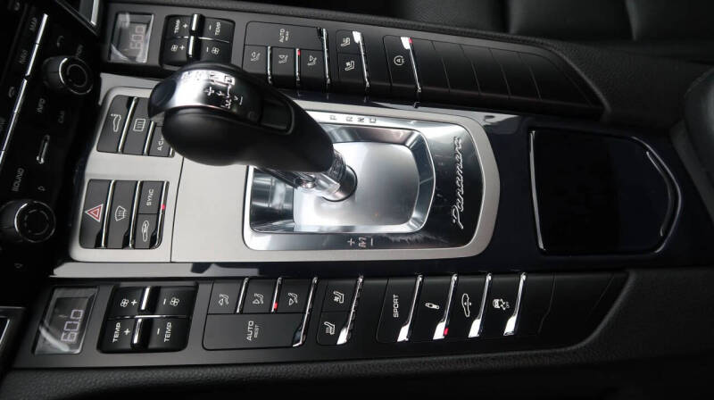 2015 Porsche Panamera