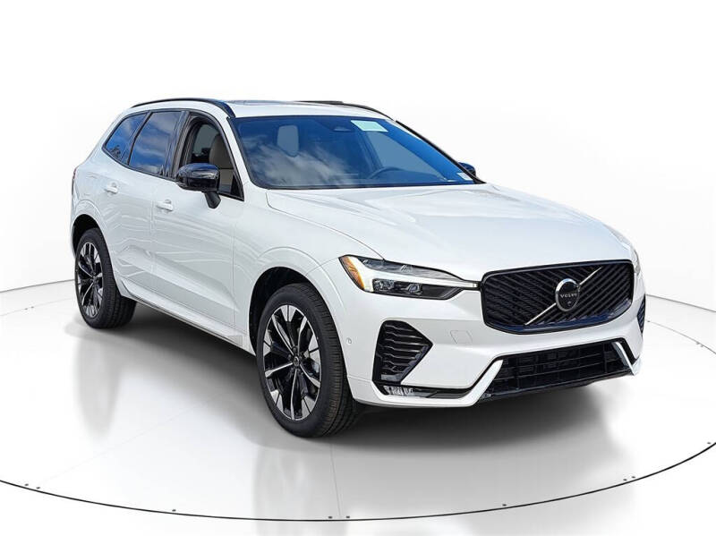 2026 Volvo XC60 B5 Plus