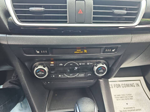 2015 Mazda MAZDA3 i Grand Touring