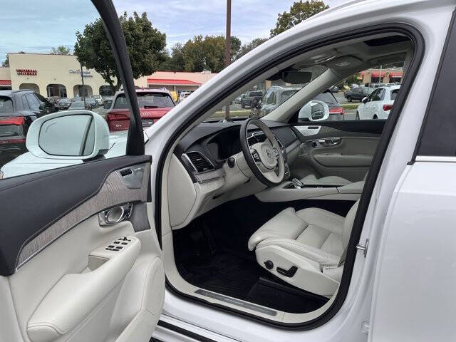 2023 Volvo XC90 Recharge T8 Ultimate Bright Theme 7P