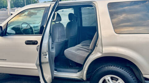 2005 Ford Explorer XLT
