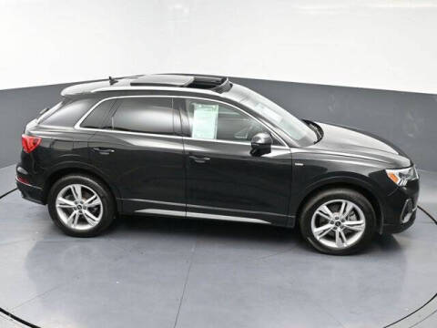 2022 Audi Q3 quattro S line Prem Plus 45 TFSI