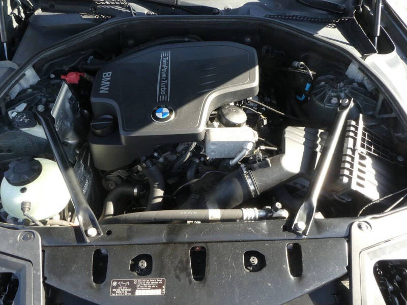 2012 BMW 5 Series 528i xDrive