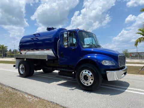 2015 Freightliner M2 106