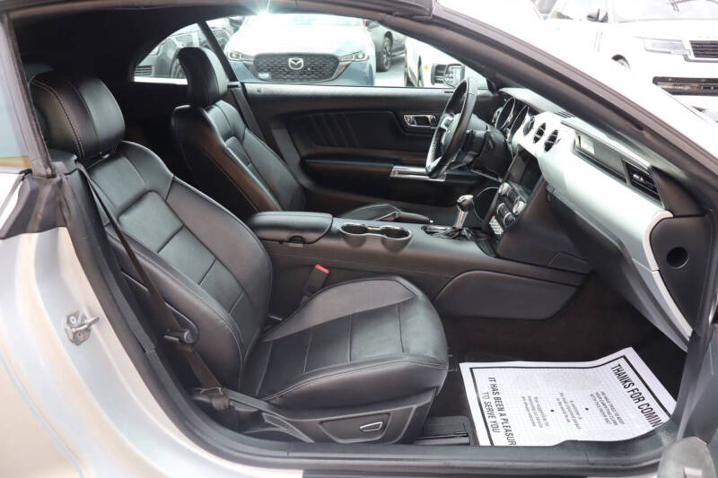 2016 Ford Mustang EcoBoost Premium
