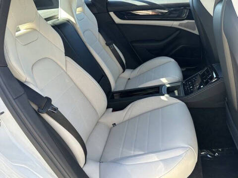 2026 Porsche Panamera 4