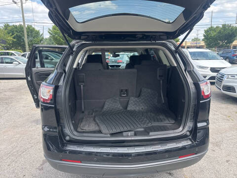 2017 Chevrolet Traverse LT