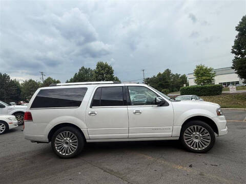 2017 Lincoln Navigator L Select
