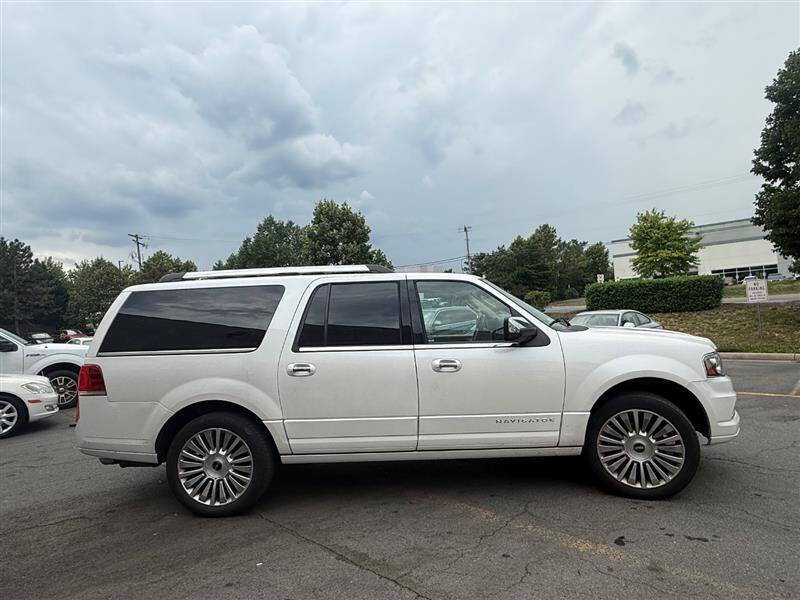 2017 Lincoln Navigator L Select