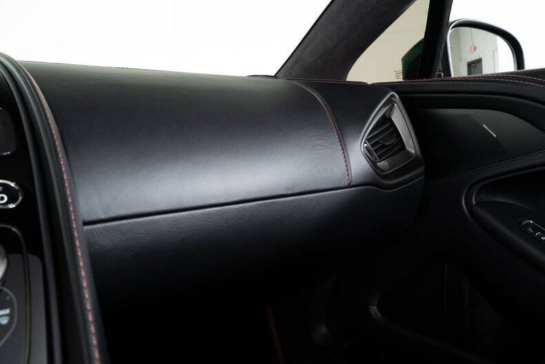 2015 Aston Martin Vanquish Volante