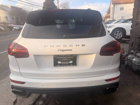 2017 Porsche Cayenne Platinum Edition