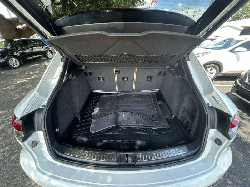 2020 Porsche Macan