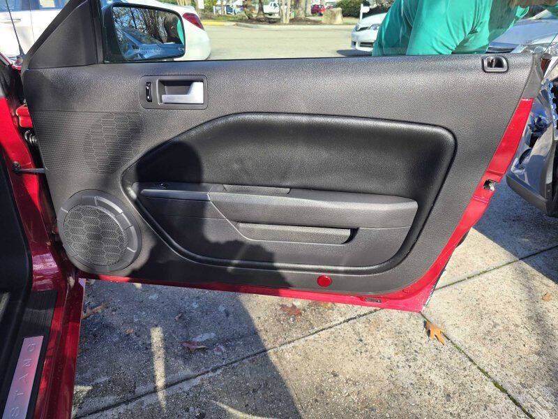 2005 Ford Mustang GT Premium