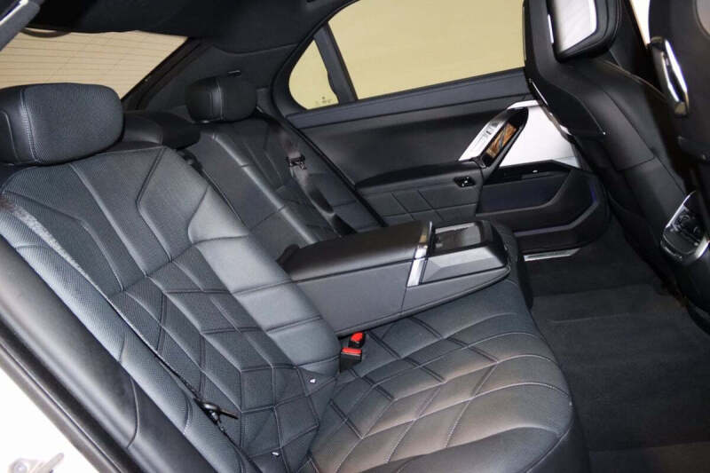 2023 BMW 7 Series 760i xDrive