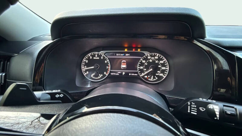 2023 Nissan Pathfinder SV