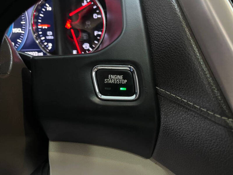 2017 GMC Acadia Denali