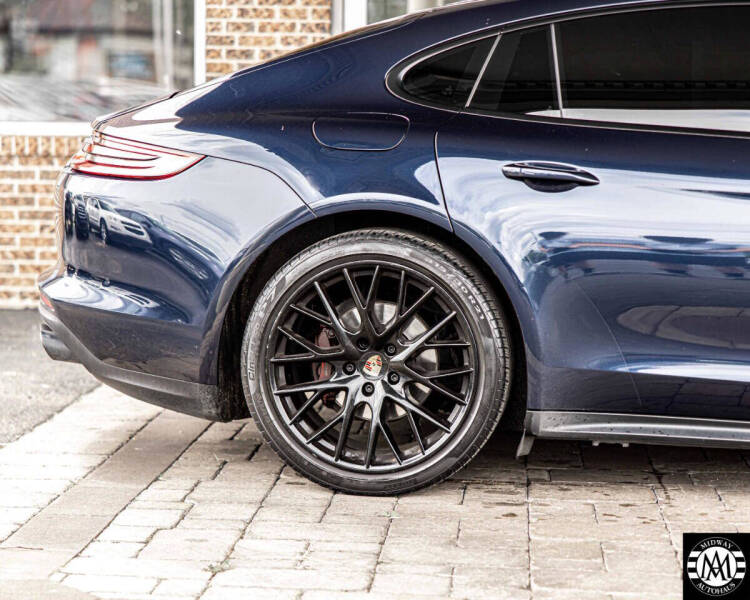 2018 Porsche Panamera