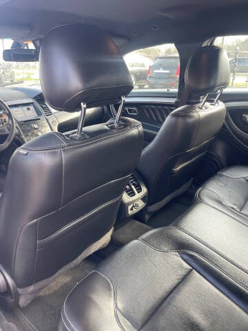 2016 Ford Taurus SEL